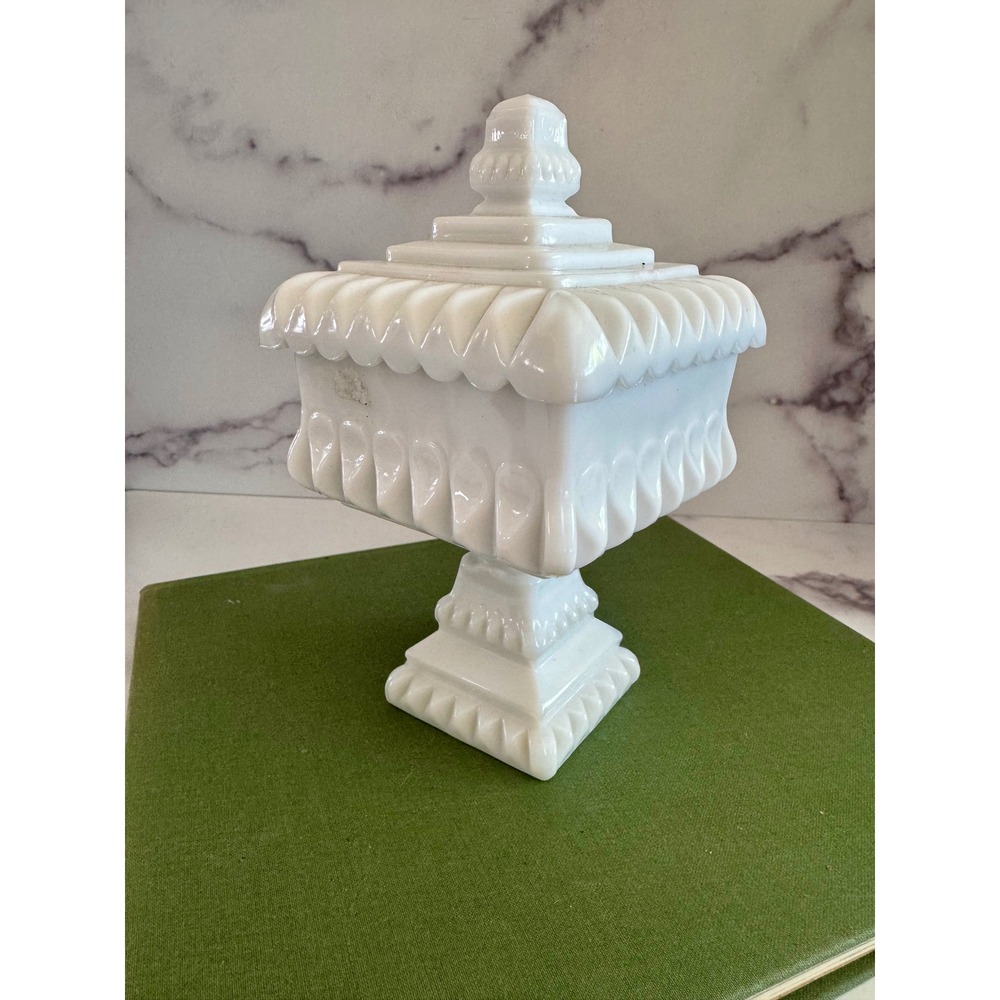 Westmoreland Milk Glass Old Quilt Square Pedestal Wedding Box Candy Dish Lid